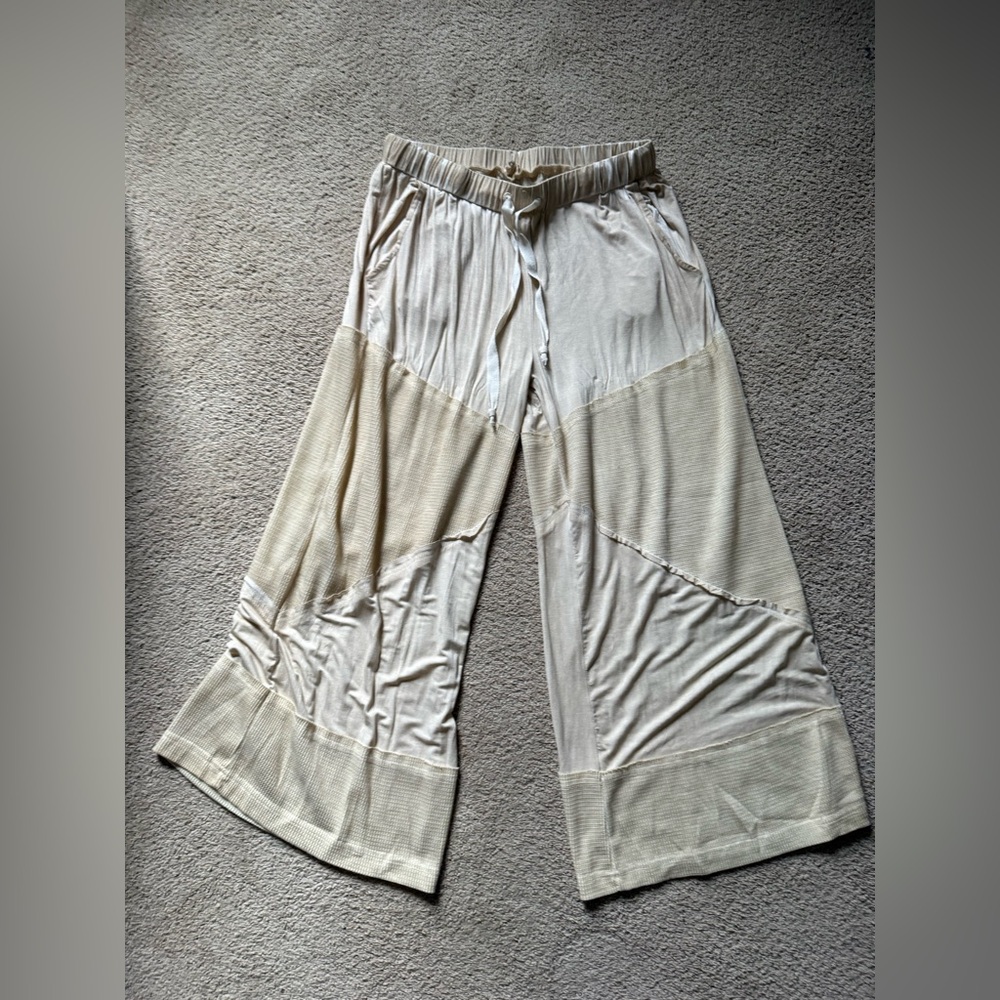POL Cream Elastic Waist Pants